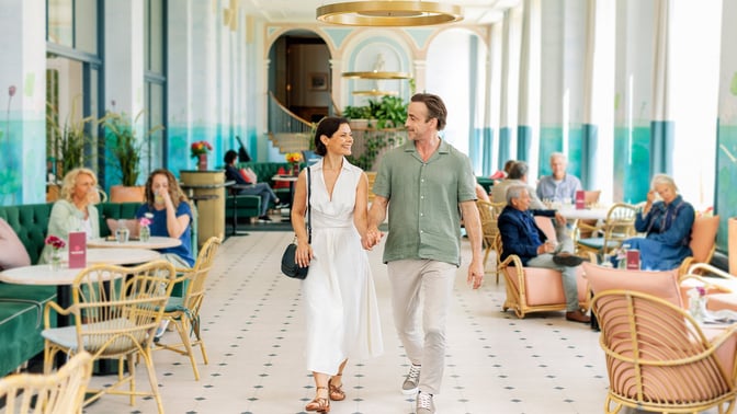 Couple walking through Studley Castle